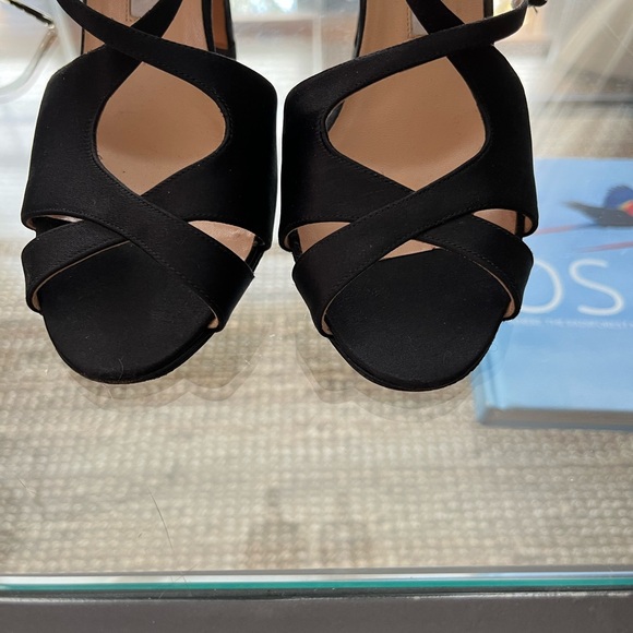 Manolo Blahnik Black Satin Peep Toe Stiletto Slingback Heels - Picture 4 of 15